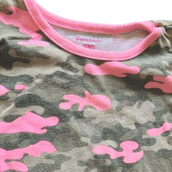 Garanimals Green Camo with Pink Short Sleeve Tee - Picture 2 of 2